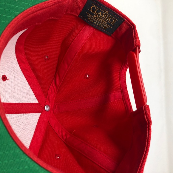 Classic CLSC Streetwear Snapback Hat - Picture 6 of 6